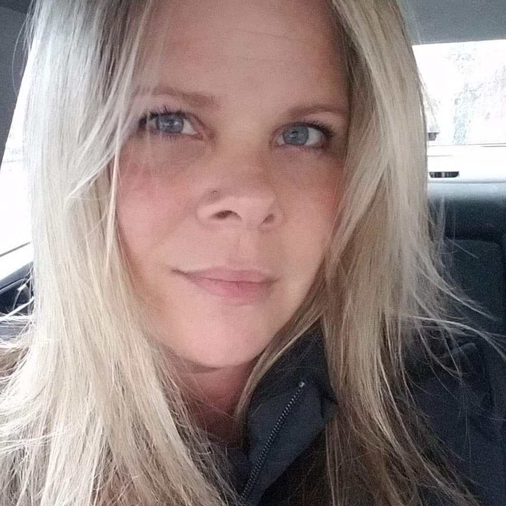 Meet your Posher, Adriana